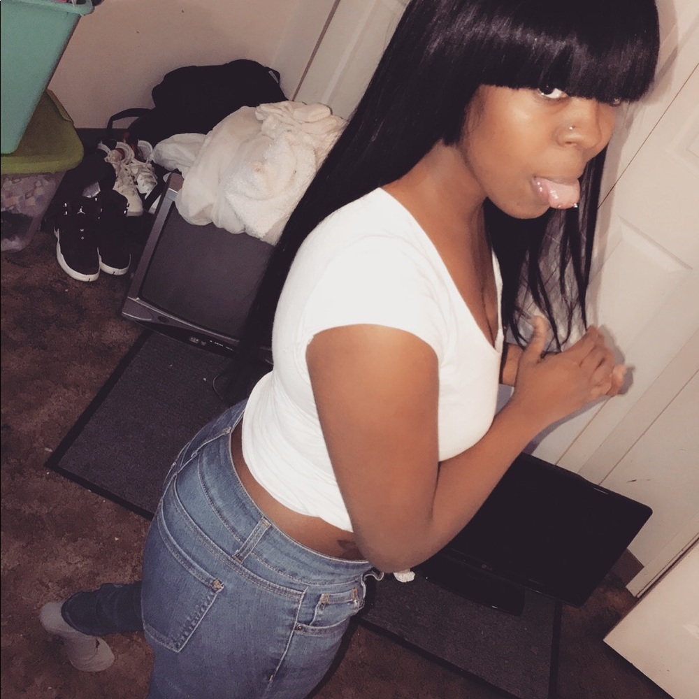 Meet your Posher, Lasheika